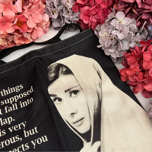 Eco-Friendly Iconic Audrey Hepburn Folding Tote Bag - Picture 8 of 15